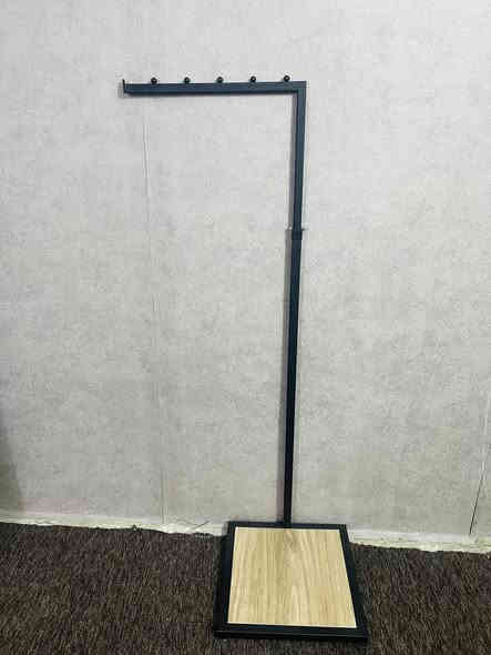 ملكانه نسائيه سعره 25وستناد ملابس سعره 40الف توصيل متوفر الاتصال ***********
