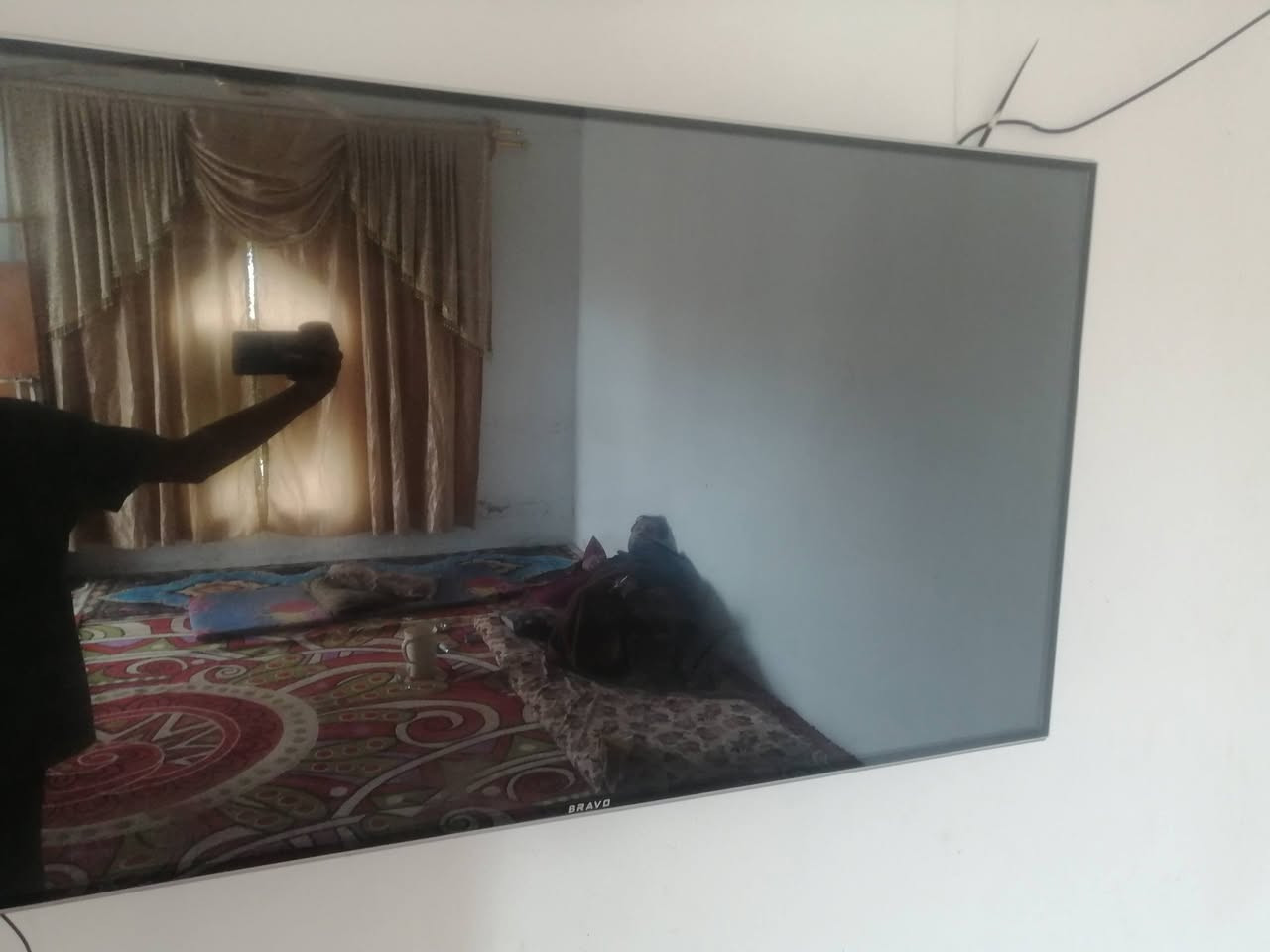 شاشه بلازمه للبيع تدعم النت ويوتيوب وكوكل صدار حديث 400بيها مجال بصيط ***********
