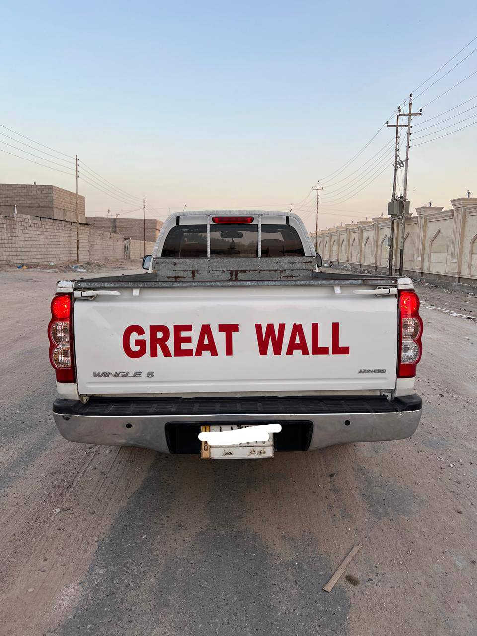 سلام عليكم كريت ويل 2013  مكينه وكير جدد تبريد ثلج حداديه جديده. تخم تايرات جدد سياره جاهزه ٥ جنكال 
السعر 60 بيه مجال بسيط.    مكاني. البصره 
اتصل *********** بس الشراي ينتصل بيع فقط //
