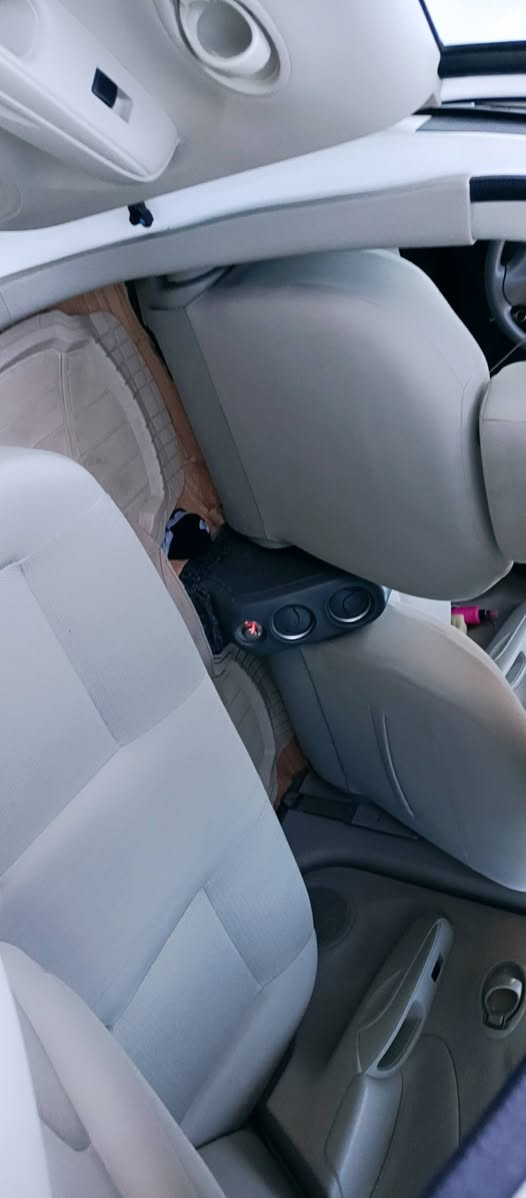 نیسان لاکشمیبای  
مۆدێل /2024 
13 هەزار  ڕۆیشتووە 
سەنەوی تازە 
چوار تایەی تازەیە 
مواسەفاتی  
سوکان ڤۆلیۆم  + کامرەو شاشە ئایپاد + چوارجام کارەبا  +  تەبرید مەرکەزی +  ئاوێنە ئیشارەت +   نموونەیە لەجوانی  
دووسویچی بیلاد  

ڕسمی سۆنەرەکەیم داناوە   
ناونیشان / ڕانیە  
120 مەجالێکی زۆرکەم   
ژ  /   *********** رانية, السليمانية
