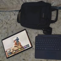 Surface Pro X • ٥١٢جيجا • ١٦رام