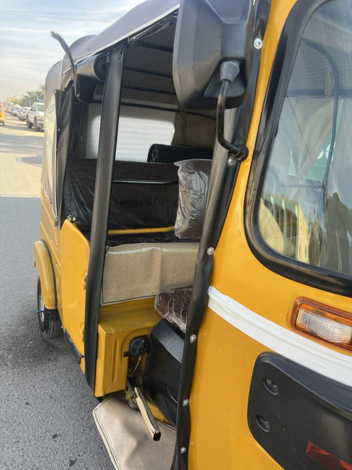 السلام عليكم تكتك للبيع 2021شهر 4 تكتك جاهزه عله اخر حبايه مانقصهه برغي كلشي بيهه جديد من تاير وباتري وكابريتر وسلف وصليب وتجفيت شركه الله شاهد عليه قبل 10 ايام (تجفيت بوشه وبستم فقط ) رقم وسنويه بسمي 
سعر 7800وبيه مجال قليل عنوان بغداد الشعله 
رقم الهاتف ***********
