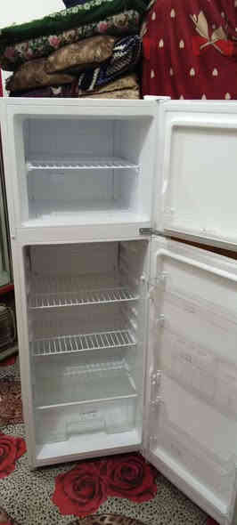 ‎ثلاجه شرط تجميد وال يريد يراسل خاص وهذه رقمي *********** مكان نجف‎ النجف
