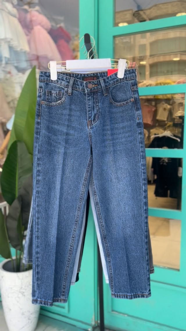الموسم الصيفي 
ماشه للاطفال 
العمر 8 الى 18 سنه
بنطرون ولادي XT
التميز والاناقه.
ارقى الموديلات ..
وافضل انواع الملابس ..
🚕🚕يوجد خدمة توصيل🚕🚕
#اطفال #ترند #إكسبلور #السيدية_التجاري


**إذا كنت صاحب هذا الإعلان وتريد حذفه لأي سبب، رجاءا أرسل رسالة إلى الدعم الفني**