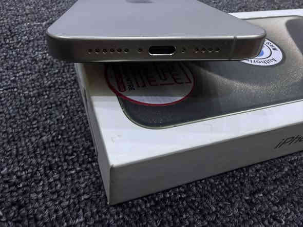 السلام عليكم 15 pro max تيتانيوم ذاكره 256 بطاريه 84 ماستر لجهاز بلادي لا مفتوح ولا مبدل بي شي السعر 1100 مكاني بغداد جسر ديالى ***********
