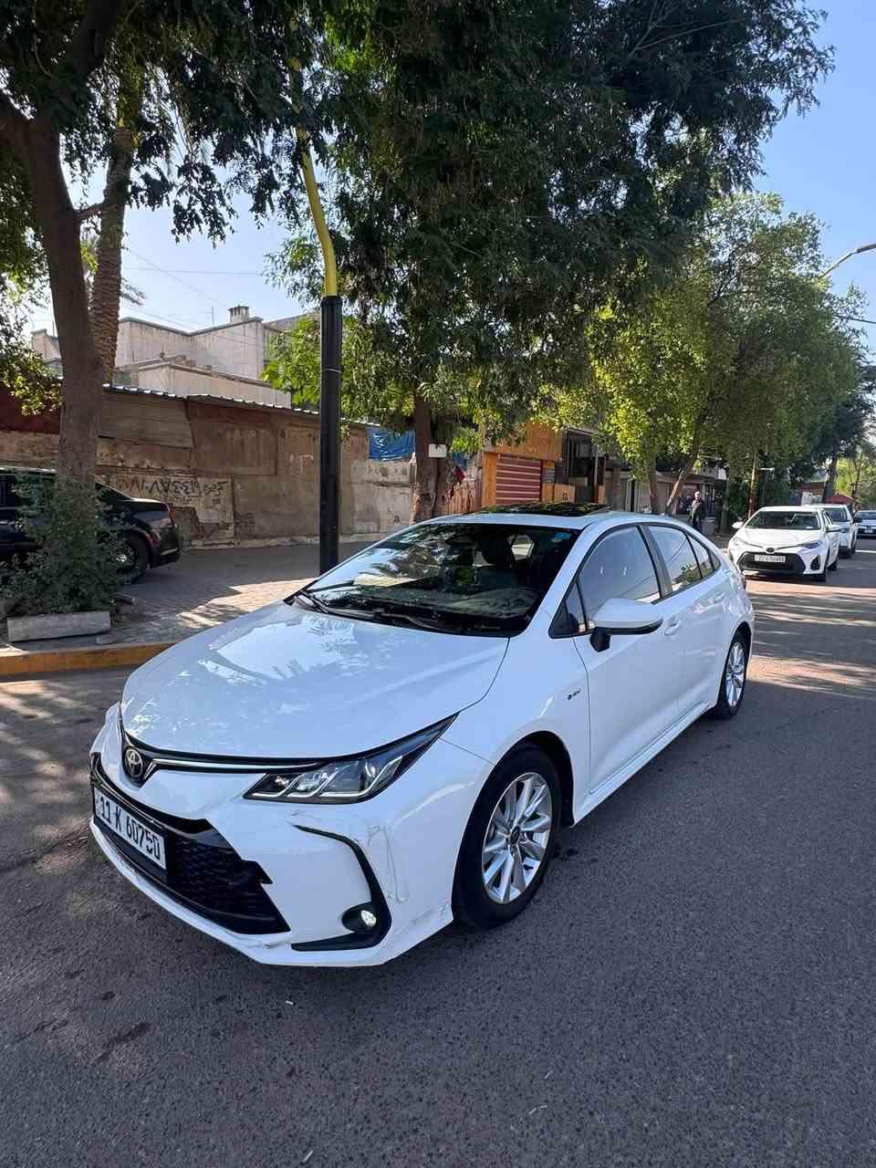 موديل 25  فول مواصفات هايبرد 
ماشيه 36 
سياره جديده مكاني السيديه 
السعر 157
***********
