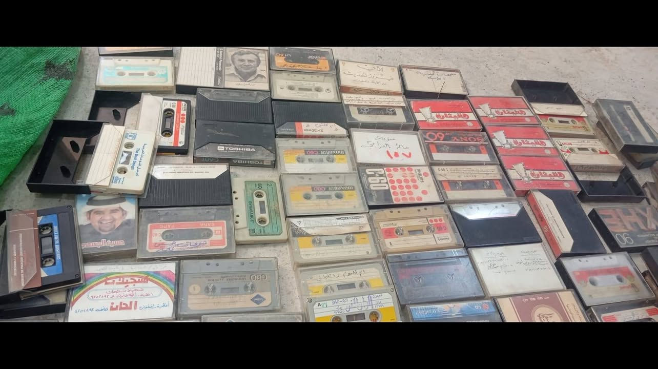 ٧٠كاسيت مسجل قديم نسخ اصليه قديمه كما في الصور
السعر ٥٥ مع التوصيل 
للحجز راسل الصفحه


**إذا كنت صاحب هذا الإعلان وتريد حذفه لأي سبب، رجاءا أرسل رسالة إلى الدعم الفني**