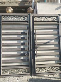 باب حديد جديدة شغل درجه اولى توصا المكان بغداد للاستفسار 07718499983