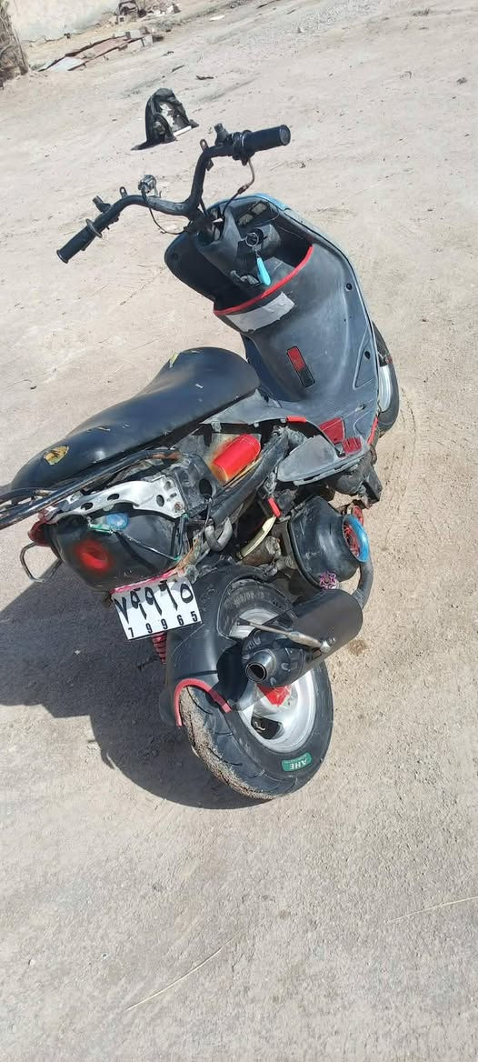 ماكس للبيع جاهزه السعر 350 وبيه مجال المكان الغراف جسر كنانه رقم اتصال ***********
