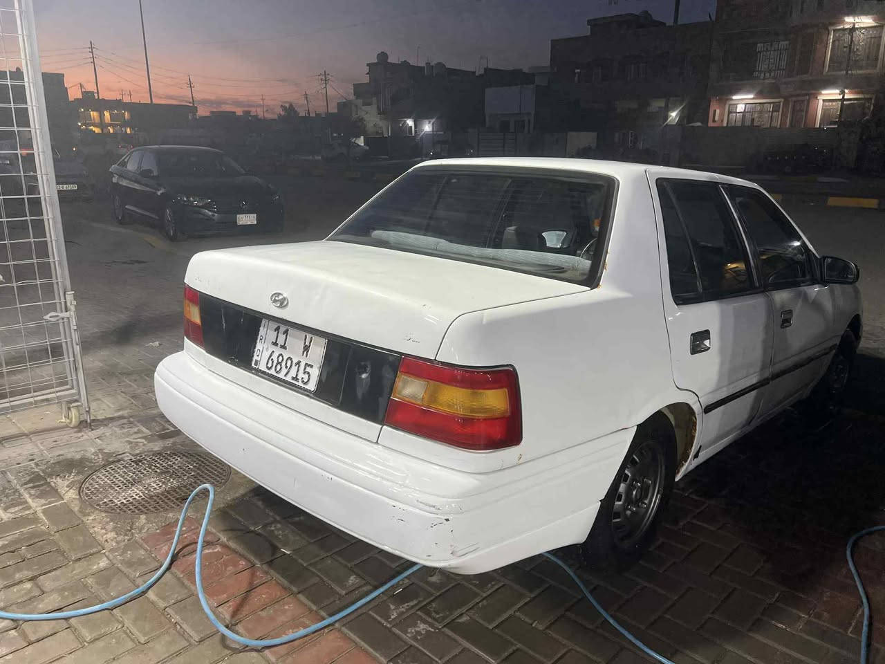 السلام عليكم.
اكسنت موديل 93 
محرك مجفت جديد. 
بدون صبغ 
رقم بغداد 
مكانها الغزالية 
السعر 35
هزه جديد ورقم جديد 

اني مكلف بالنشر لحد يراسلني. 
***********
