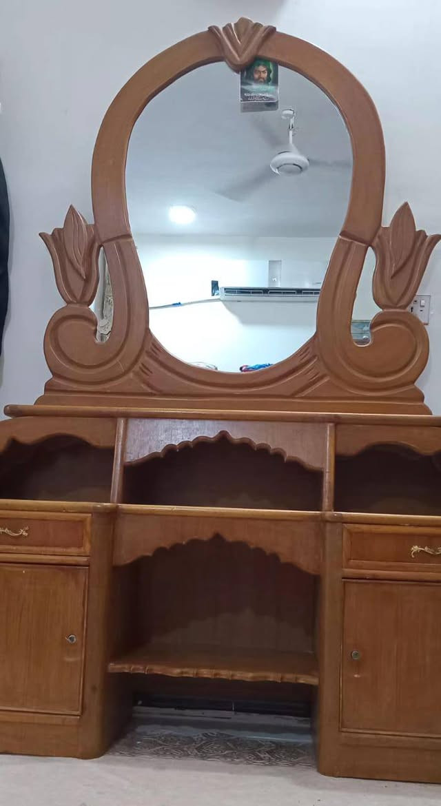 غرفة اخشاب تسكام بيع مستعجل ٣٥٠
ملاحظة: بلا جرباية


**إذا كنت صاحب هذا الإعلان وتريد حذفه لأي سبب، رجاءا أرسل رسالة إلى الدعم الفني**