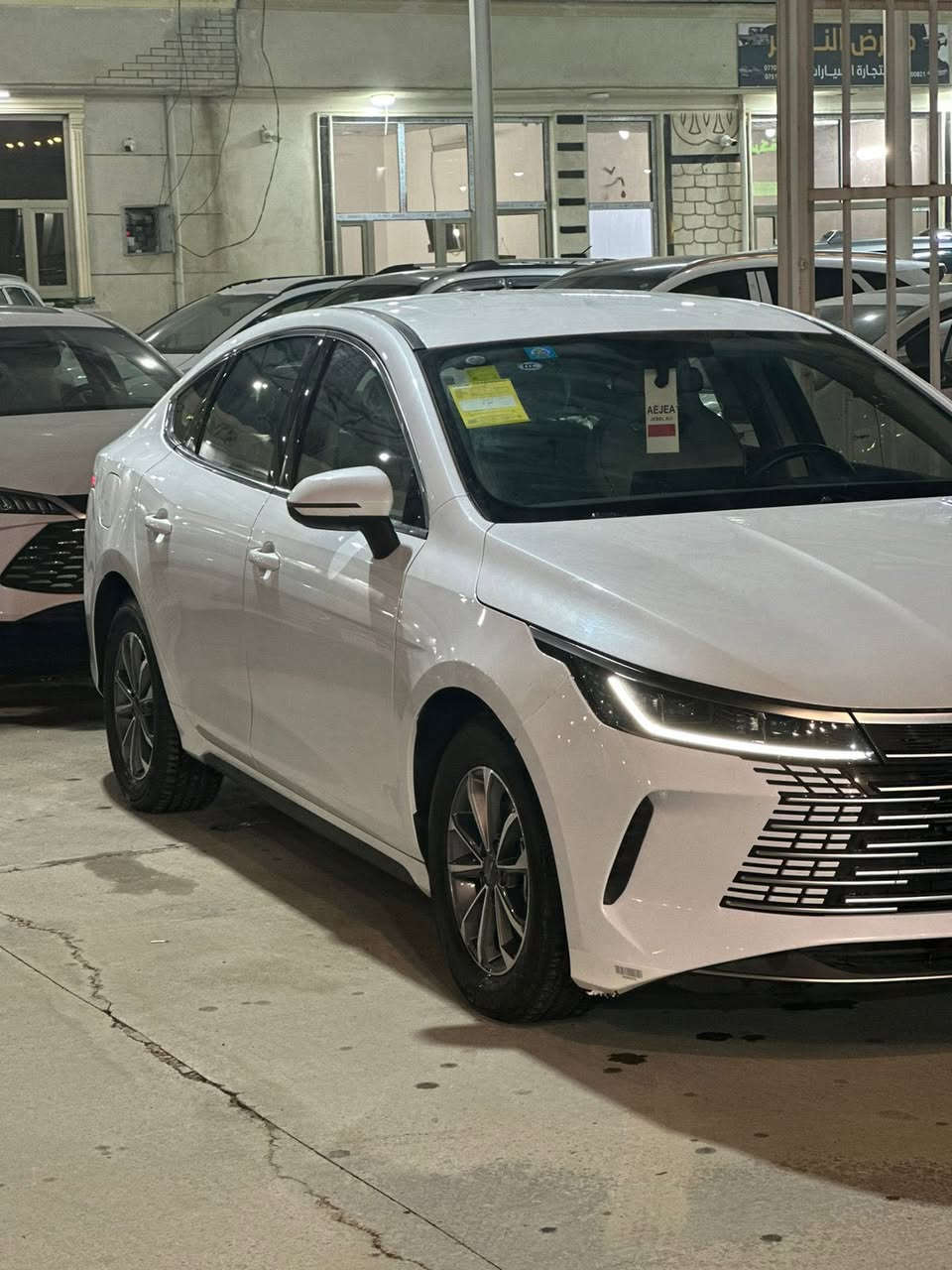 ديستروير 2025
بيها ملاحضه بسيطة 
رصعه بالجاملغ والباب
ماشيه 7 آلاف
مكاني اليوسفية 
السعر 18.500
***********
