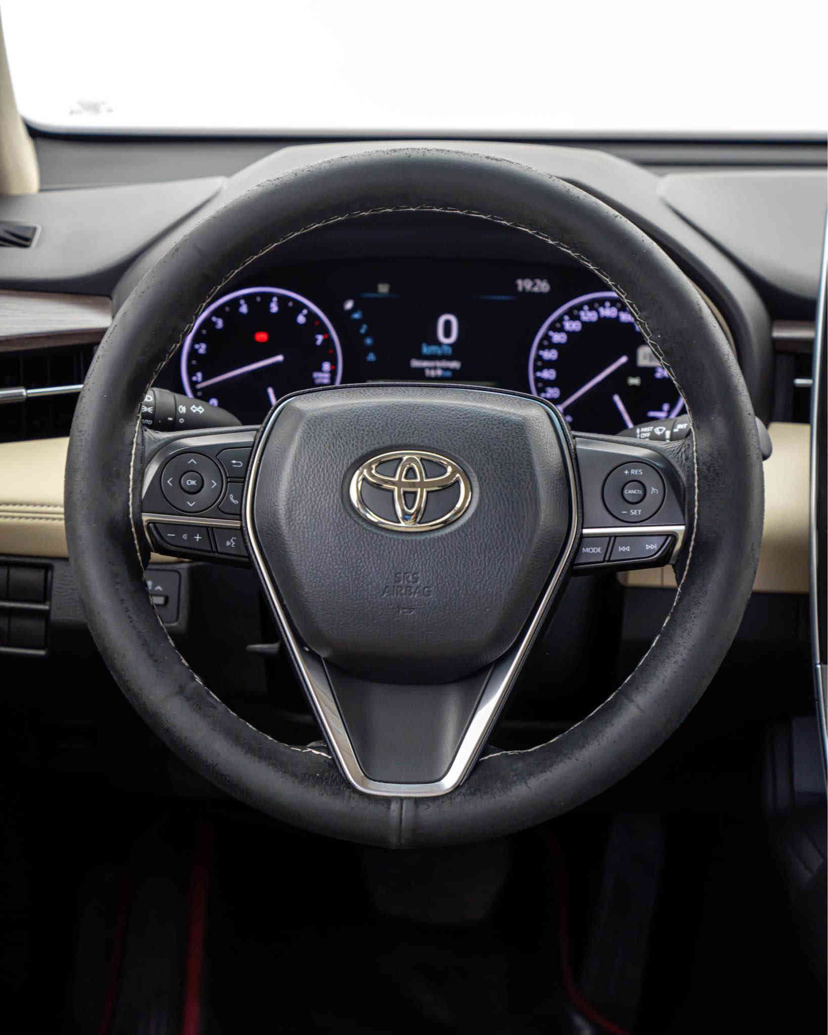 2022
‎کیلومەتر:31 هزار کیلومەتر
‎مەکینە :v6 
‎جوری سەقف: سلاید
‎کوشن: جلد+ھیتەر+تبرید+کارەبایی
‎دوخ:  كلين 
‎نرخ 350
‎رقم و سنوی جدید 
*********** دهوك
