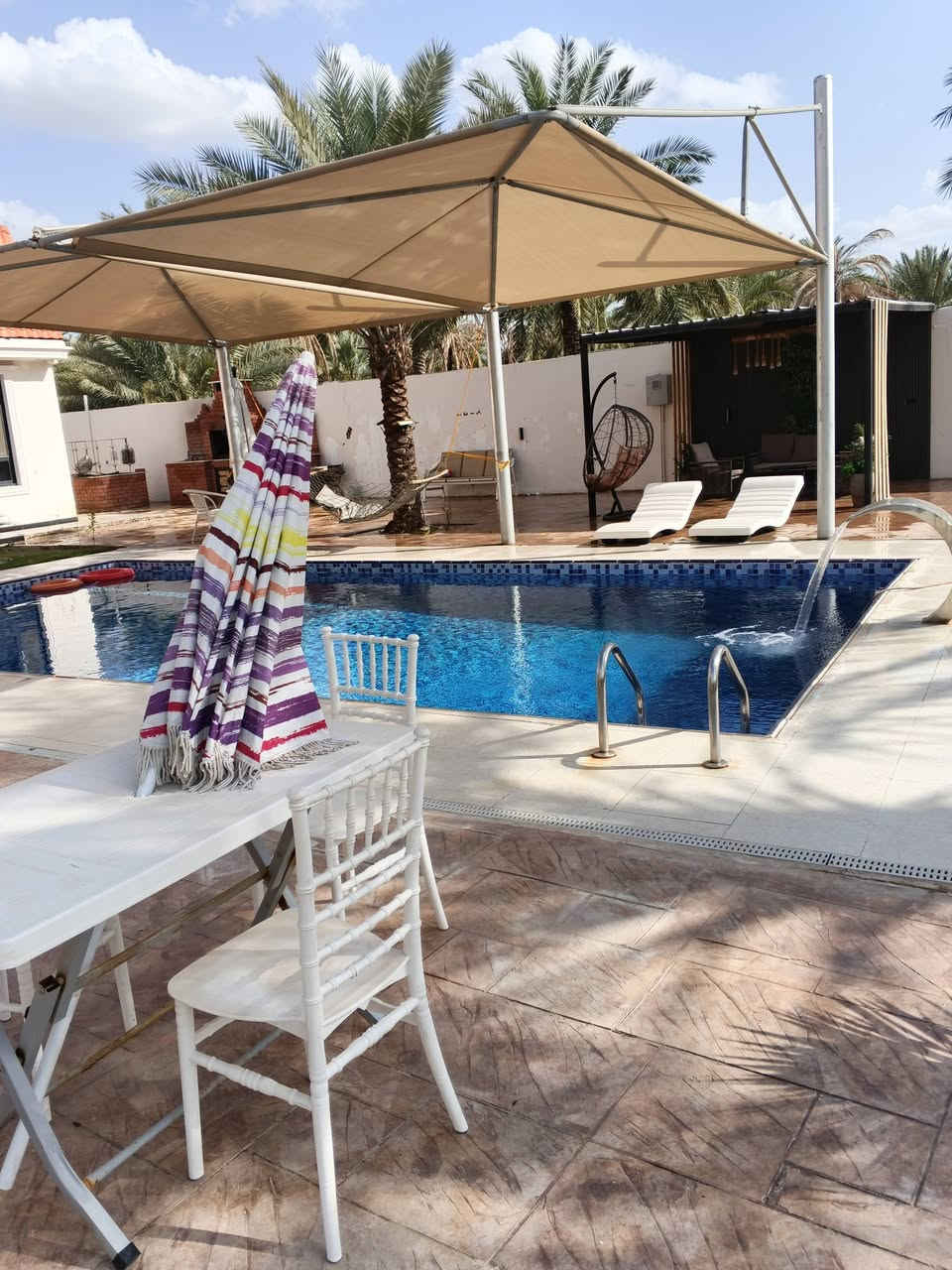 السلام عليكم مزرعه للايجار الدوره البوعيثه موثقه تطبيق اجرلي الاستفسار هذا الرقم ***********
