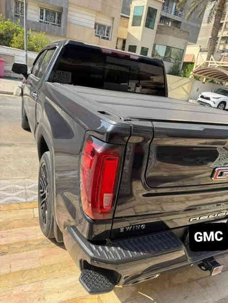 للبيع GMC سيرا 2024
دينالي الشكل الجديد 

ماشيه14000 ميل 

باب طويل بدي قصير المرغوب

محرك6200 v8

4*4 فور ويل

سلايد روف فتحة

حساسات 360 درجة من كل الجهات 

رادار امامي خلفي و جانبي 360 درجه 

كامرات 360 و كامرة بالبدي و شاشه مراقبه بالمرايه الوسطيه نفس مال كدلاك

داخل جلد كشنات تدفئه وتبريد امامي وخلفي

كشنات هزاز تحذير

توقف ذاتي عند الرجوع  واتو ستوب و داتا شو بالدشبول 

مري شفط وترحيب و كامرات

باب خلفي 3 طكات 

جامه خلفيه 3 قطع كهربائيه

دوسات كهربائيه اصلي  

منضومه كزوز سبورت بلاديه من امريكا 

5 انظمه قياده 

كير 10 نمر

تشغيل عن بعد كير طرح و شاشات ديجيتال بالكامل 

انارة محيطيه ترحيبيه 360 درجة 

مغلفة بالكامل ppf 

 حادث فقط حريق بكابينة المحرك بدون ايرباك او حادث او صبغ فقط جاملغ السايق  كلها وضع الشركة بلاد

لمزيد من التفاصيل و للاستفسار عن السعر واتس اب او اتصال 

***********
