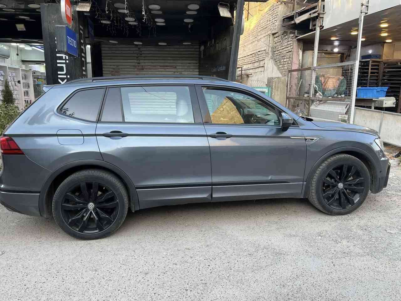 للبيع فولكس فاكن تيكوان
موديل 2021

فول مواصفات 

بصمه 

رادار

7 راكب

مكينه 2000 تيربو 

حساسات امامي خلفي

توقف ذاتي 

سايد بريك كهربائي

داخل ابيض 

بانوراما 

كير مكينه مكفولات 

مصبوغه حزام 

السيارة جاهزه نقوصاتها بسيطه جداً 

ماشية 9000 وقابل للزياده 

مبدل جاملغ امامي وبنيد 

رقم بغداد ب اسمي

السعر ١٤٥$

*********** 

مكاني بغداد
