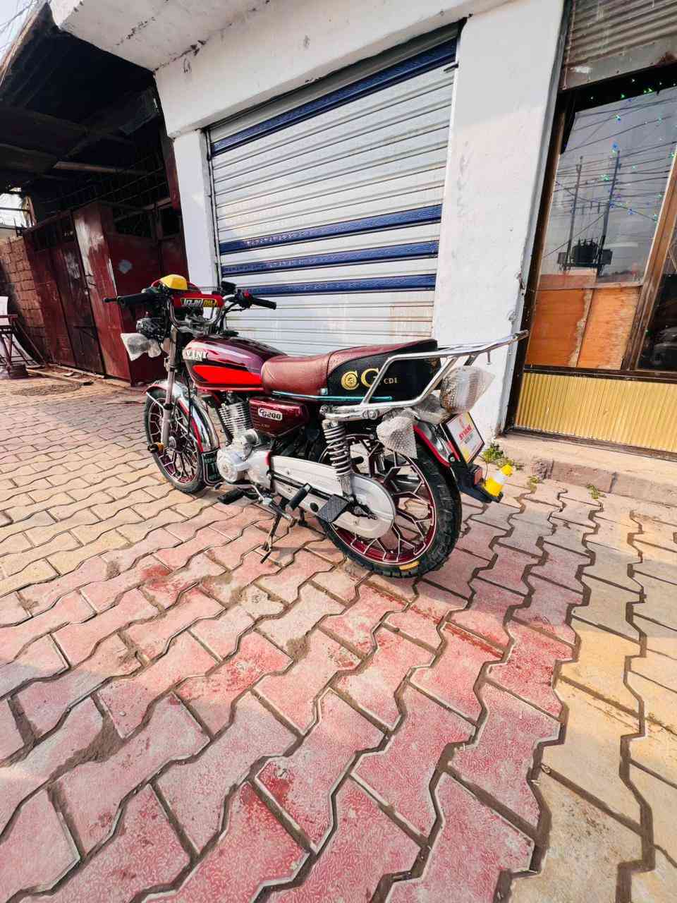 نام برو. موديل 2024.  نضاف فول محرك 200.  cc مكاني جنوب الموصل كياره رقمي *********** السعر 675 بي مجال شي قليل
