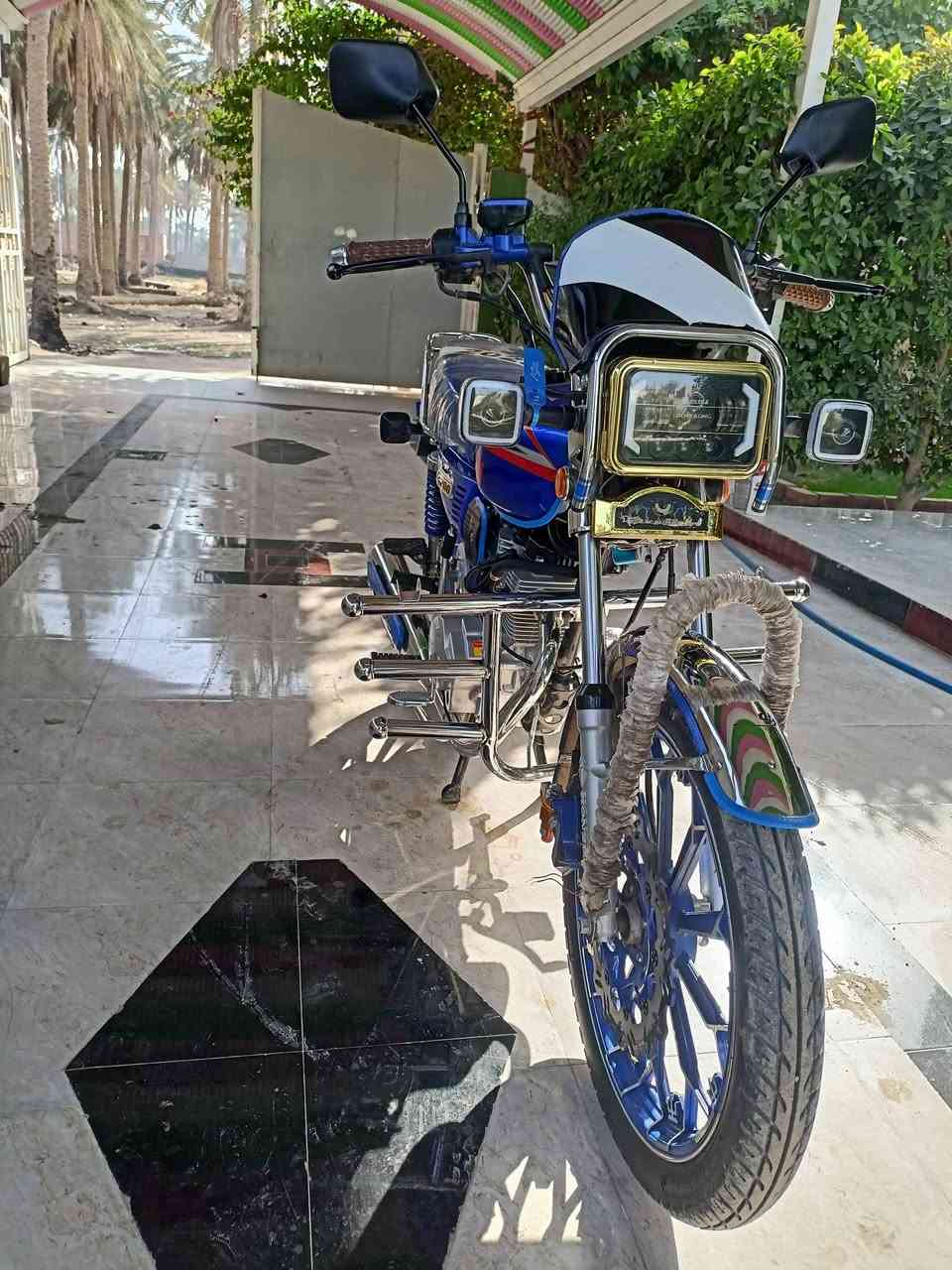 يالله موطور للبيع سيفان   موديل 2025بي اوراق،منفيس،فقط  بعده  زيرو  محرك 200 بي بصمات 2السعر 900وبي مجال بسيط   العنوان الرمادي رقم الهاتف***********
