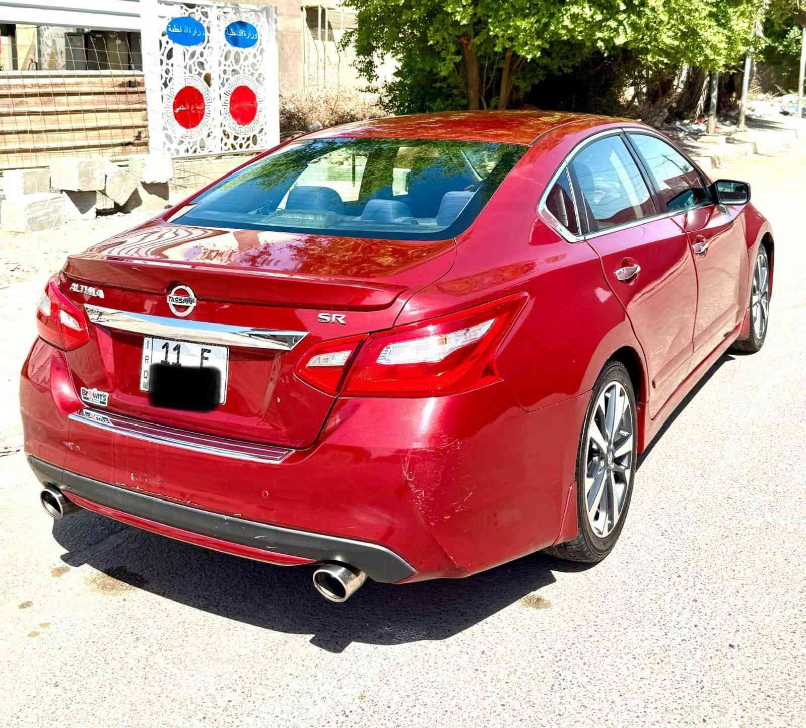 السلام عليكم
للبيع 
نيسان التما فئه SR
الموديل 2016 
اللون ماروني 
كير اوتو  مكفول
مكينه مكفوله
صدر امامي نقص شمعه
صدر خلفي جديد
باتري جديد 
جام كهرباء 
كشنات كهرباء   
داخل نظيف جدا 
تخمً تاير 
تحكمات ستيرن  
شفتات ستيرن 
كاميرا خلفيه 
تبريد ثلج 
لايتات زنون 

وبعد مواصفات فول عدا الفتحه 
السياره حادثها كلش حلو جاملغ خلفي فقط والباب خلف السكن بي رش ( قطعتين ) وسونار موجود عندي  .
السياره رقم بغداد الجديد الإنكليزي سنويه جديده وهزه جديده  شرط التحويل


**إذا كنت صاحب هذا الإعلان وتريد حذفه لأي سبب، رجاءا أرسل رسالة إلى الدعم الفني**