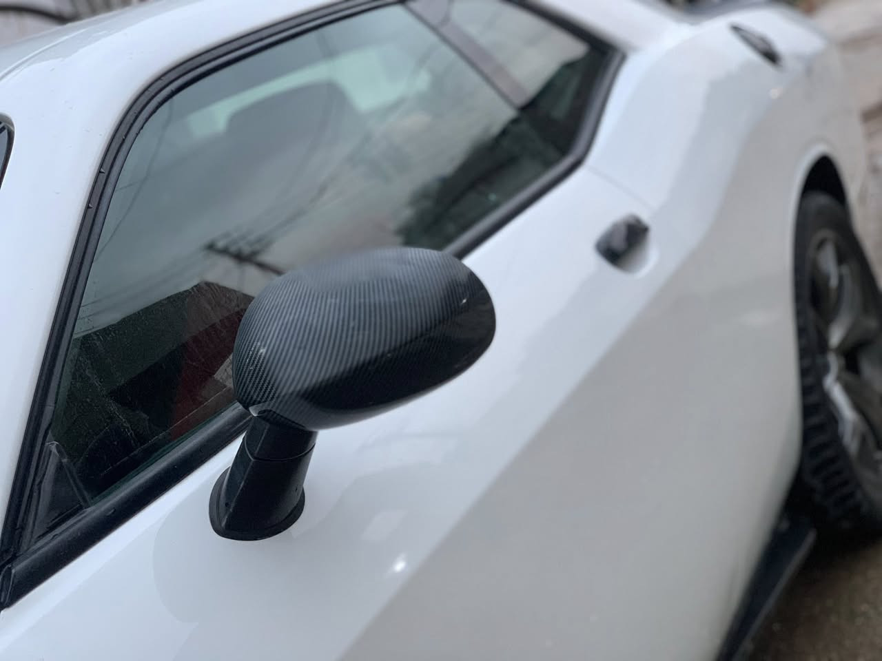 سلام عليكم عارض تشالنجر للبيع 2019 SXT
محرك 3600 V6

بصمة شاشة كبيرة تبريد قطعتين 

سيارة حلوة نضيفة 

حادثها جاملغين صبغ و بنيد صبغ 

سيارة سعر بلاش 165 وبيها مجال بيع او مراوس 

رقم الهاتف ***********

مكاني حي العامل بغداد
