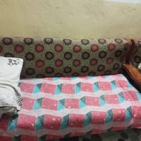 خشب جاوي • ١٠ مقاعد • ٤ كراسي