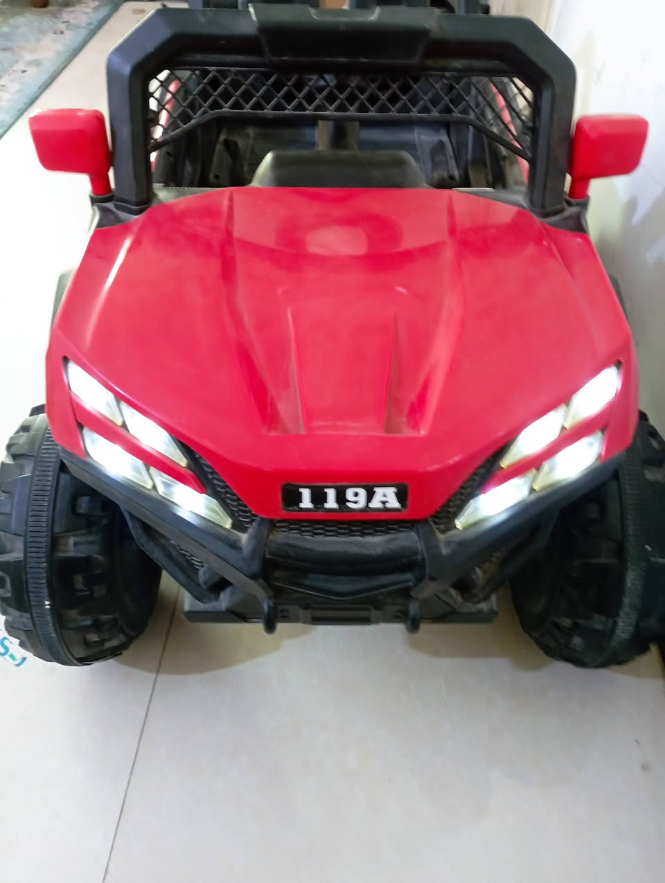 🚗🔥 للبيع سيارة أطفال تعمل بالشحن 🔥🚗
سيارة أطفال مميزة بحالة جيدة جداً
✔ تعمل بالشحن (بطارية قوية)
✔ إنارة أمامية جميلة
✔ مدخل USB (مأخذ فلاش) لتشغيل الأغاني
✔ تصميم رياضي جذاب
✔ مناسبة للأولاد والبنات

💰 السعر: 100,000 دينار فقط
📍 المكان: الحلة


**إذا كنت صاحب هذا الإعلان وتريد حذفه لأي سبب، رجاءا أرسل رسالة إلى الدعم الفني**