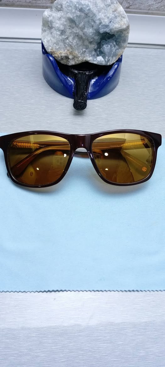 نظارة ماركة GREYDER
موديل: وايفارير
قياس: 57
عدسات بوليكاربون
فلتر: بوليرايزد لحماية العين من أشعة فوق البنفسجية 
قطعة نضيف جدا جدا( جديدة)
للاستفسار: واتس اب ***********
