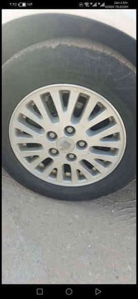 ويالا شرط بيهن تخم تاير صار له اسبوعين مشدود للبيع شرط النظافه استفسار...