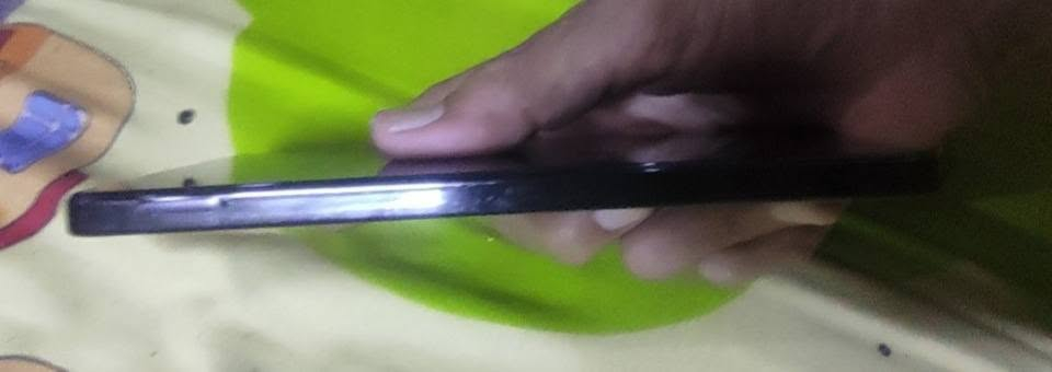تكنو كمون 20برو 5G
ذاكره 256 رام 16
بوبجي 90 فريم 

شاشة اموليد120هيرتز
بصمة بلشاشة
صوت ستيريو
جهاز حيل نظيف مامفتوح مابي اي عيب
فقط طخة وحدة بلشاصي يم مكان السيمكارتات موضح بلصور
بدوووووون ملحقات
سعره 155 بي مجال حك جيتك بس
شراي راسلني خاص


**إذا كنت صاحب هذا الإعلان وتريد حذفه لأي سبب، رجاءا أرسل رسالة إلى الدعم الفني**