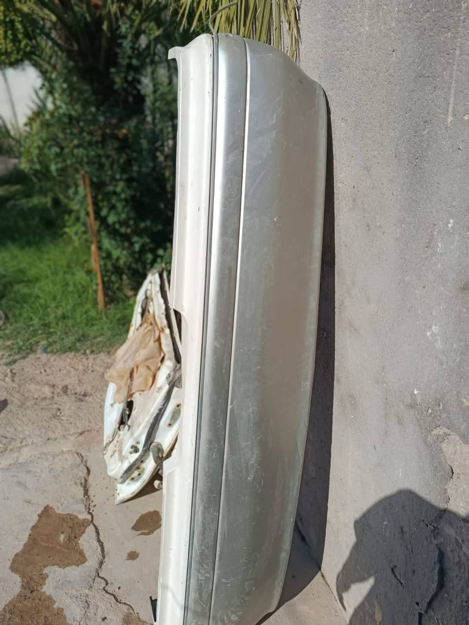 سلام عليكم قطع غيار سياره راس ثور لبيع 
***********

