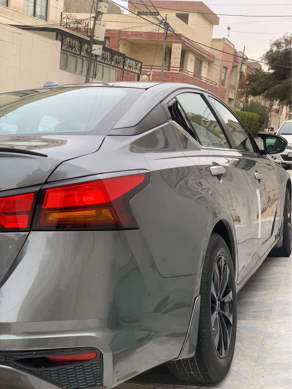 نیسان ئاڵتیما
2019
مواسەفات s 
پێشو پشتی کەپسە 
یەک دەرگای پەمپە
پەرەشوتی نەتەقیە  هیچی
چوار ساردی پێوەیە
گێڕو مەکینەی بە شرەت
کارەبایات هەموی مەزبوت 
توندو تۆڵە 
سەیارەکە جوانە 
بۆ زانیاری زیاتر پەیوەندی بکەن 
*********** أربيل, العراق
