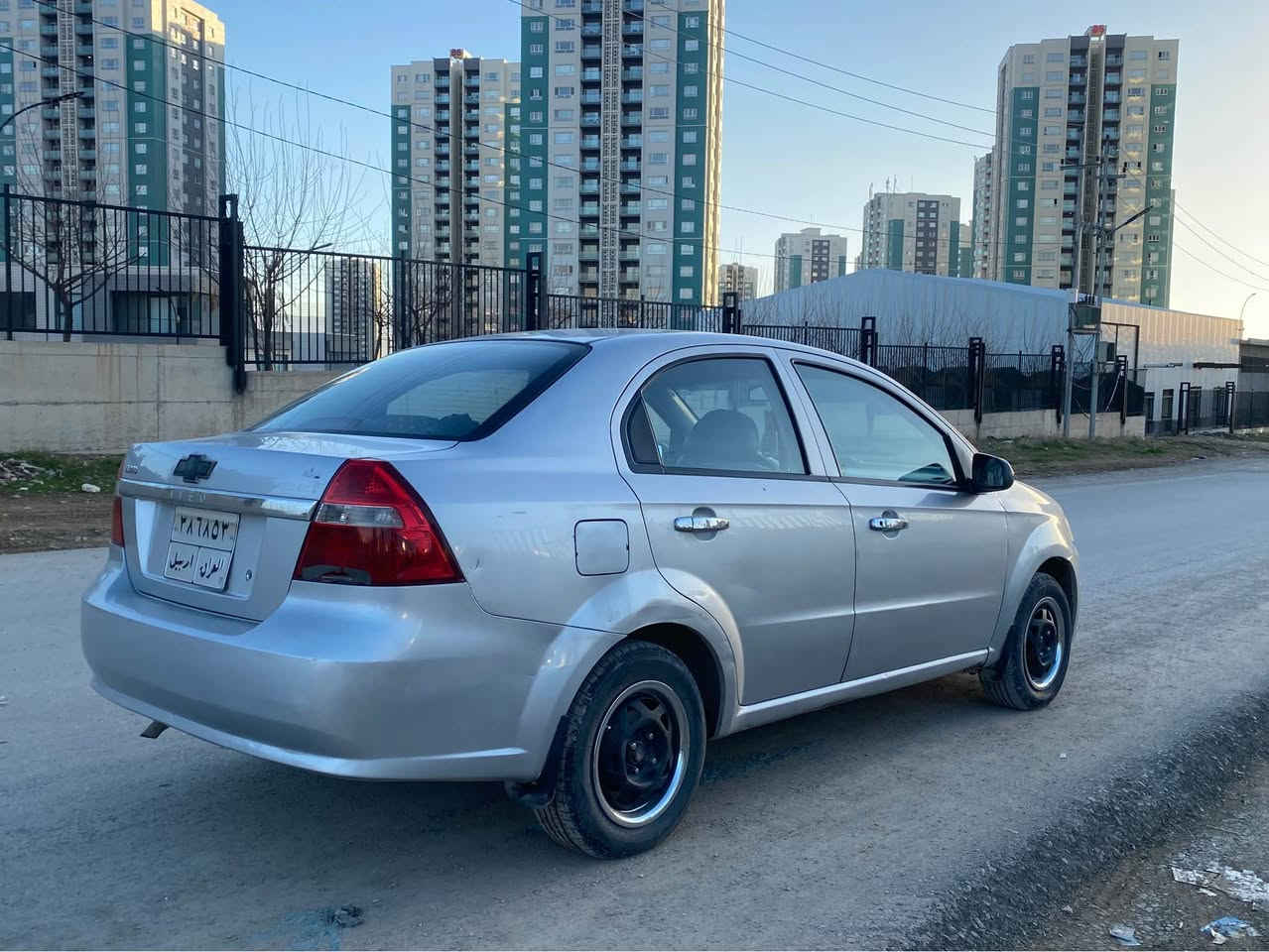 ئەڤیۆ مۆدیلی ٢٠٠٨ گیر عادیە گێرو مەکینە ی بەشەرت بێ عەیبە تەبرید ساردوو گەرم مەزبووتە تەقەو رەقەی بەشەرت ٣ پارچەو دەرگایەکی بۆیاخە لەسەر کاڵبوونەوە بی دەعم و لێدروە  نرخی ٥٥ وەرەقەو معامەلەیەکی کەم 
ژ.م *********** السليمانية, العراق
