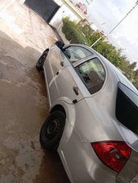 افيوو موديل  2009 پينج پا رجه صبوغ بي دعم بي ليدان تعويل غرامه ب شرت 5...