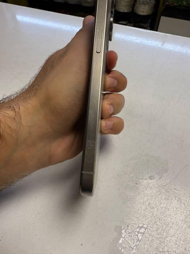 متاح iph15 pro max
بطاريه88 
جهاز نضافه 100‎%‎
سعر مليون بي مجال بسيط
عنوان بغداد البياع
***********
