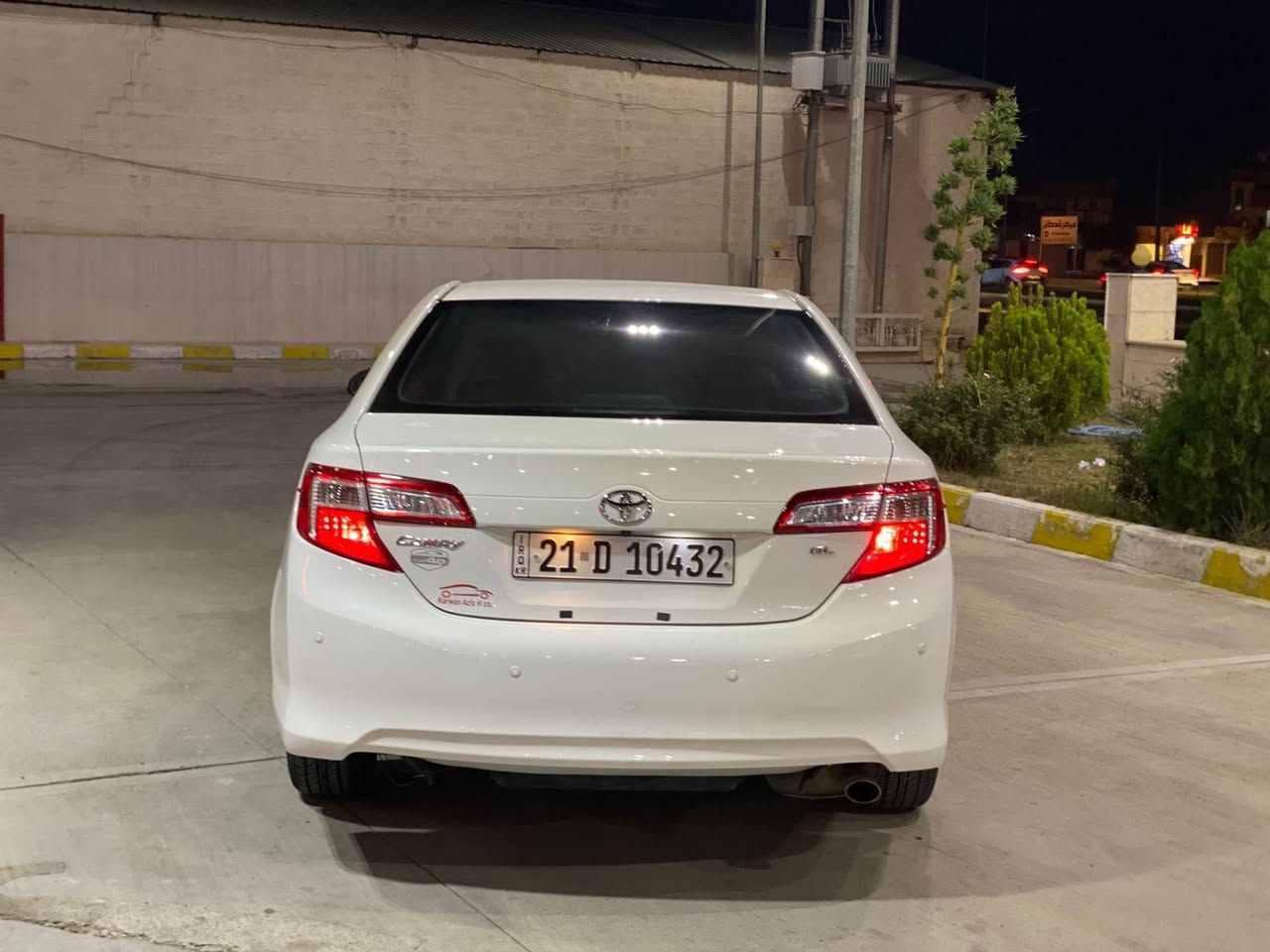 كامري 2012خليجي سعرها 138
بدون صبغ وتبديل بيها مكانين كارت بس
كير ومحرك بشرط مامفتوح
سنوي ورقم كلها جدي 
شراي يخابر ***********
مكان كركوك
