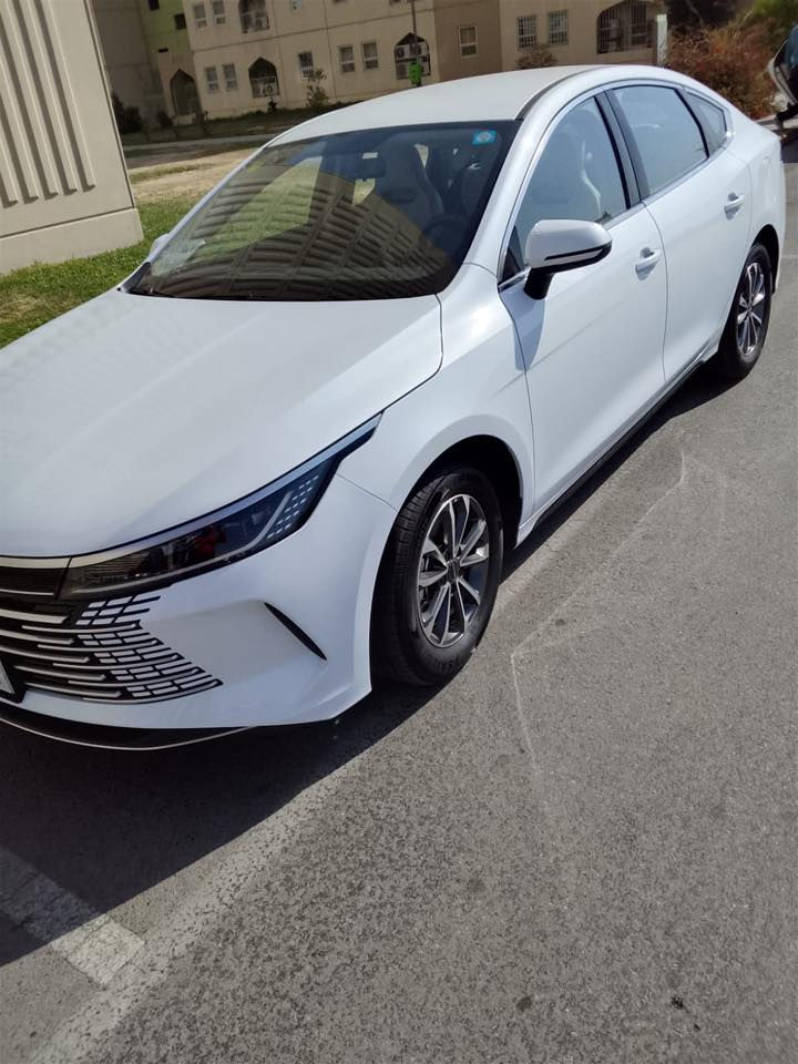 سلام عليكم بيوايدي ديستوري بغداد ب اسمي ماشية 8 مكفولة ما عدة هاي طخة بسيطة ب جنطة كلش بسيطة السعر 18 و 200 اتصال *********** مكان السيارة السيدية اعلام
