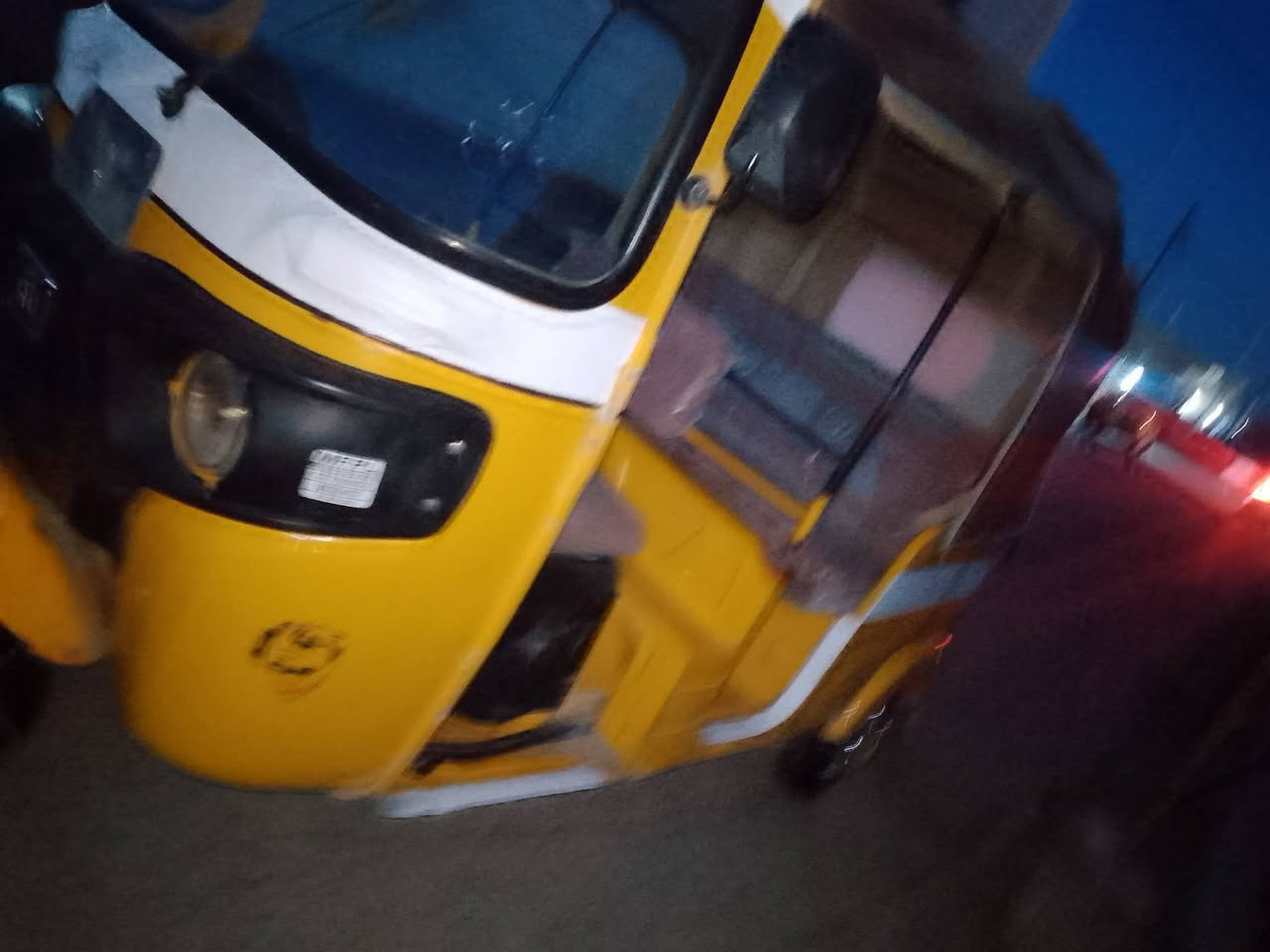 السلام عليكم 20 شهر  12 رقم كربلاء السعر 5800وبيها مجال ‏‪*********** مكينه كير اكسن مكفولات
