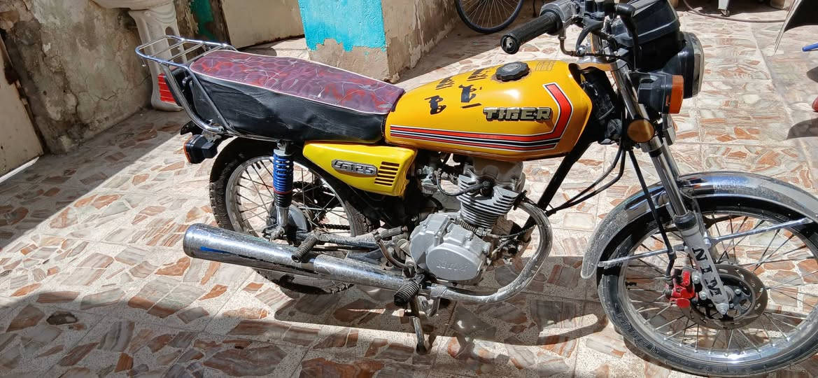 سلام عليكم لبيع 23مديله دراجه ايراني نامه اصلي اوراقه. ضايعه يم وكيل وكيله العارضي.مكاني كوفه حي ميسان. السعر 375قفله ولحد ينطي سعر بكيفه


**إذا كنت صاحب هذا الإعلان وتريد حذفه لأي سبب، رجاءا أرسل رسالة إلى الدعم الفني**