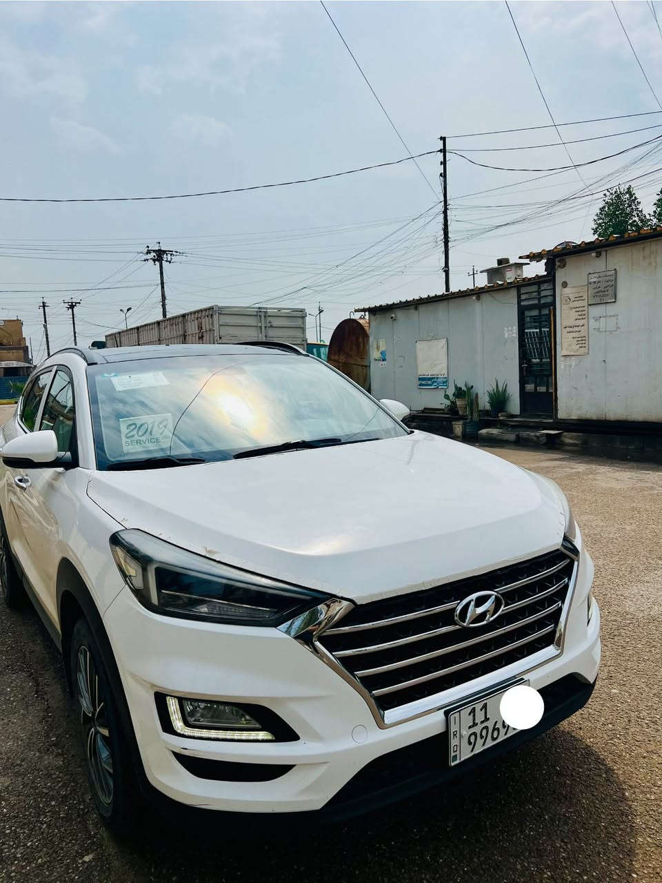 السلام عليكم 
                        العنوان ~بغــٌداد الغــزاليـه~
{توسـٌــان}
موديل.    2019
خليجي فول مواصفات 
5عدسات كراسي كهرباء2
عدد الممشى 127
سونار+حداديه +دهن تخم تاير كله جديد 
.
رقم بغداد با أسمي
. 
 🔴السياره مبدل بيه بس البنيد بدون اي ضرر او حادث 
 وبيها بارد خفيف بل جنطه 
. 
للاستفسار او المراسله على هذا الرقم 
{***********}
