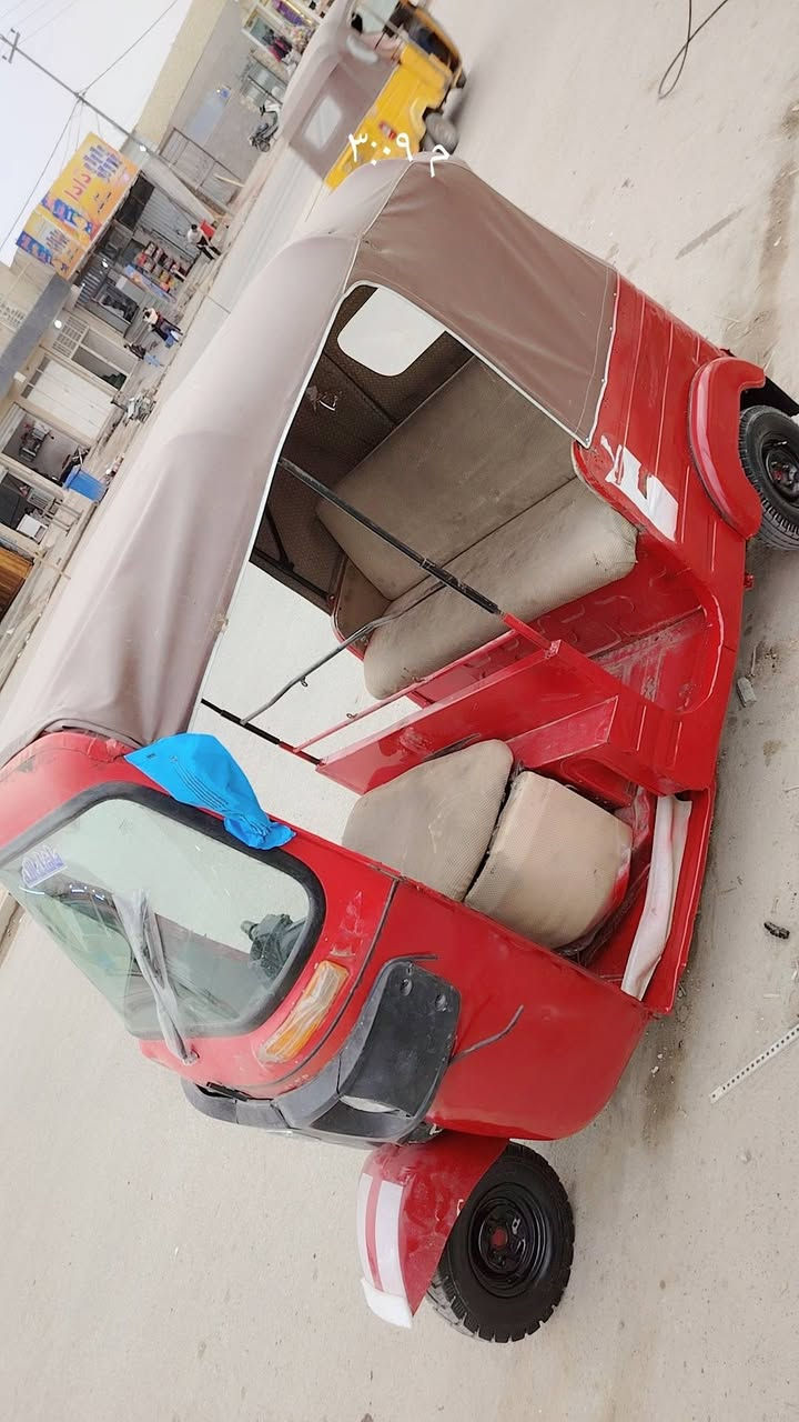 اسلام عليكم  تكتك موديل 2017 مكينه 19 وراق سعر 2600 ستفسار ***********
