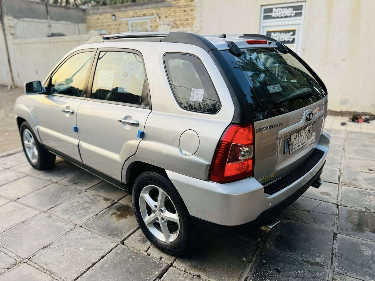 السلام عليكم 
للاستفسار ***********
كيا سبورتج موديل 2010  وارد كوري رقم بصره تحويل مباشر سنويه مشروع وطني ل 27  سياره جاهزه ع الأخير ماشيه 189 فقط محرك 2000  دوش شرط ما مفتوح لا بخار ولا صوت سياره فول مواصفات  كفاله من الفتح والتبديل والضربة ماعدا رشات صبغ كلش بسيطه  بالجاملغ الخلفي  ومقدمه الجاملغ الأمامي باقي مكفول حت من البارد والزنجار والخياس بدي كلش حلو تبريد ثلج حداديه صدر امامي وخلفي كهربائيات كلها شغاله مواصفات فتحته تنته حساسات خلفيه كشن كهربائي تحكم ستيرن كامره  السعر 110  وبيها مجال بسيط مكان السياره ناصريه رجاء بس الشراي يتصل
