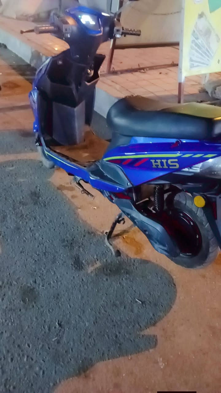 دراجه شحن سكنس تحتوي عله 5 بطاريات نص عمر سعر 350 بغداد قريب عله زعفرانيه***********
