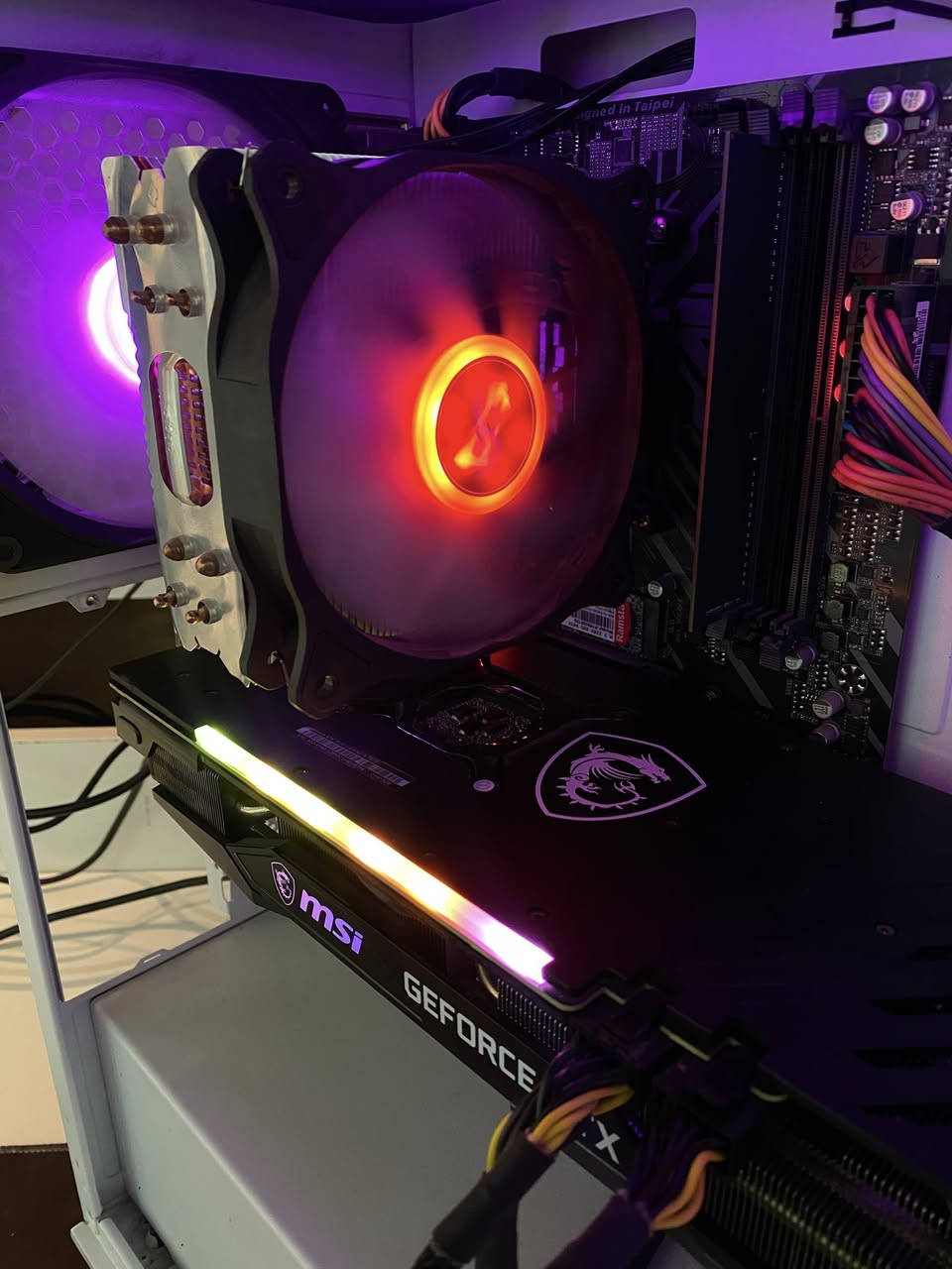 ‎1,085,000 الف دینار 

Rtx 3070 msi gaming x trio 
Ryzen 7 5700x 
MotherBoard b450 gigabyte 
Cooler 120mm air cooler 
1TB SSD 
500GB HDD
Psu 750 WATT RGB 
CASE ANTEC بدون زجاج


**إذا كنت صاحب هذا الإعلان وتريد حذفه لأي سبب، رجاءا أرسل رسالة إلى الدعم الفني**