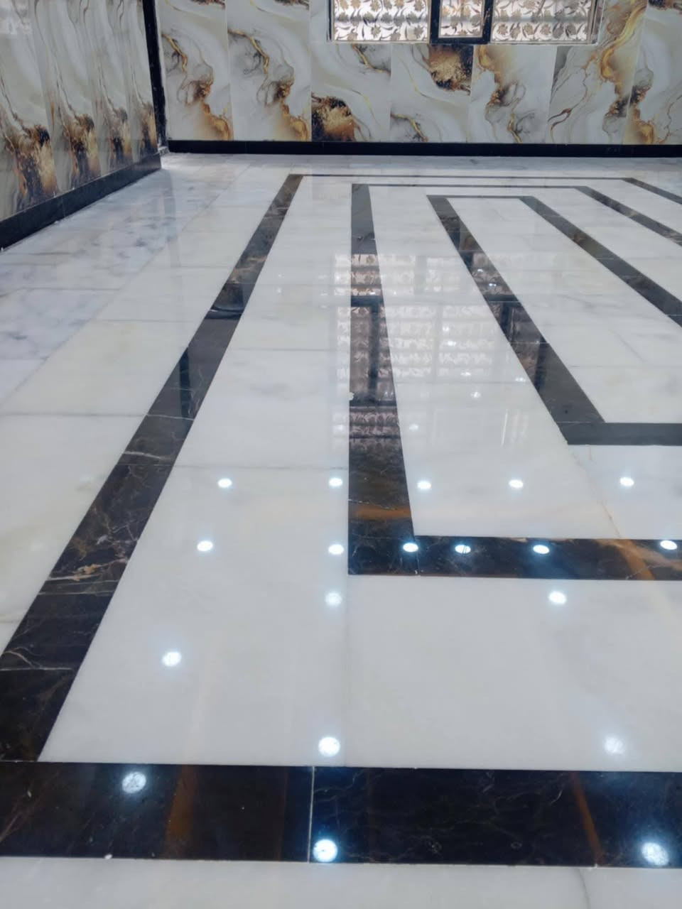 سلام عليكم جلي موقعي جلي مرمر كرانيت بورسلين موزاييك كاشي قديم جديد شغل درجه اولى رقم الهاتف ***********. شغل بغداد فقط
