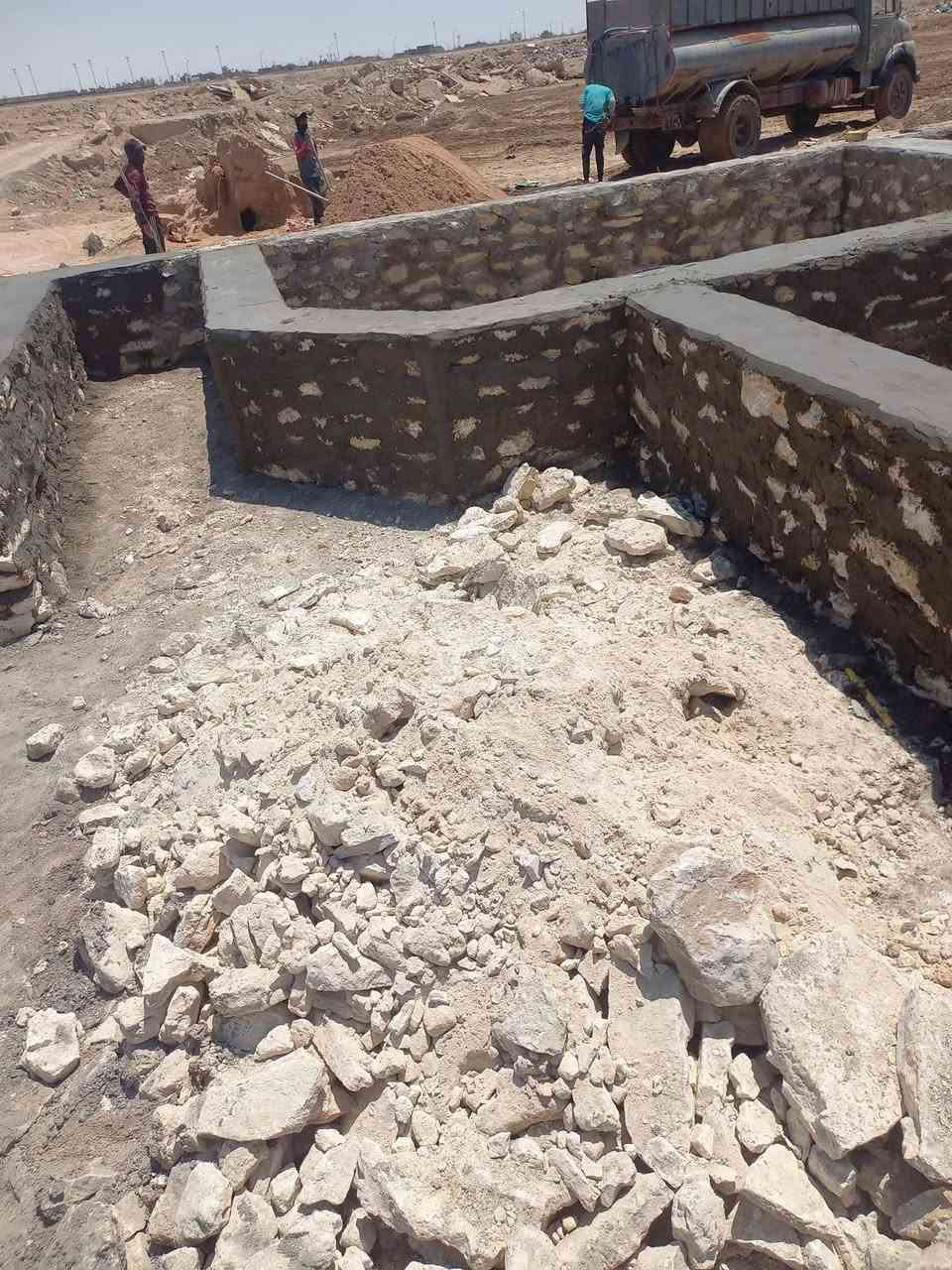 سلام عليكم
 شقل حسب الطلب حجر طابوك بلوك فرمستون


**إذا كنت صاحب هذا الإعلان وتريد حذفه لأي سبب، رجاءا أرسل رسالة إلى الدعم الفني**