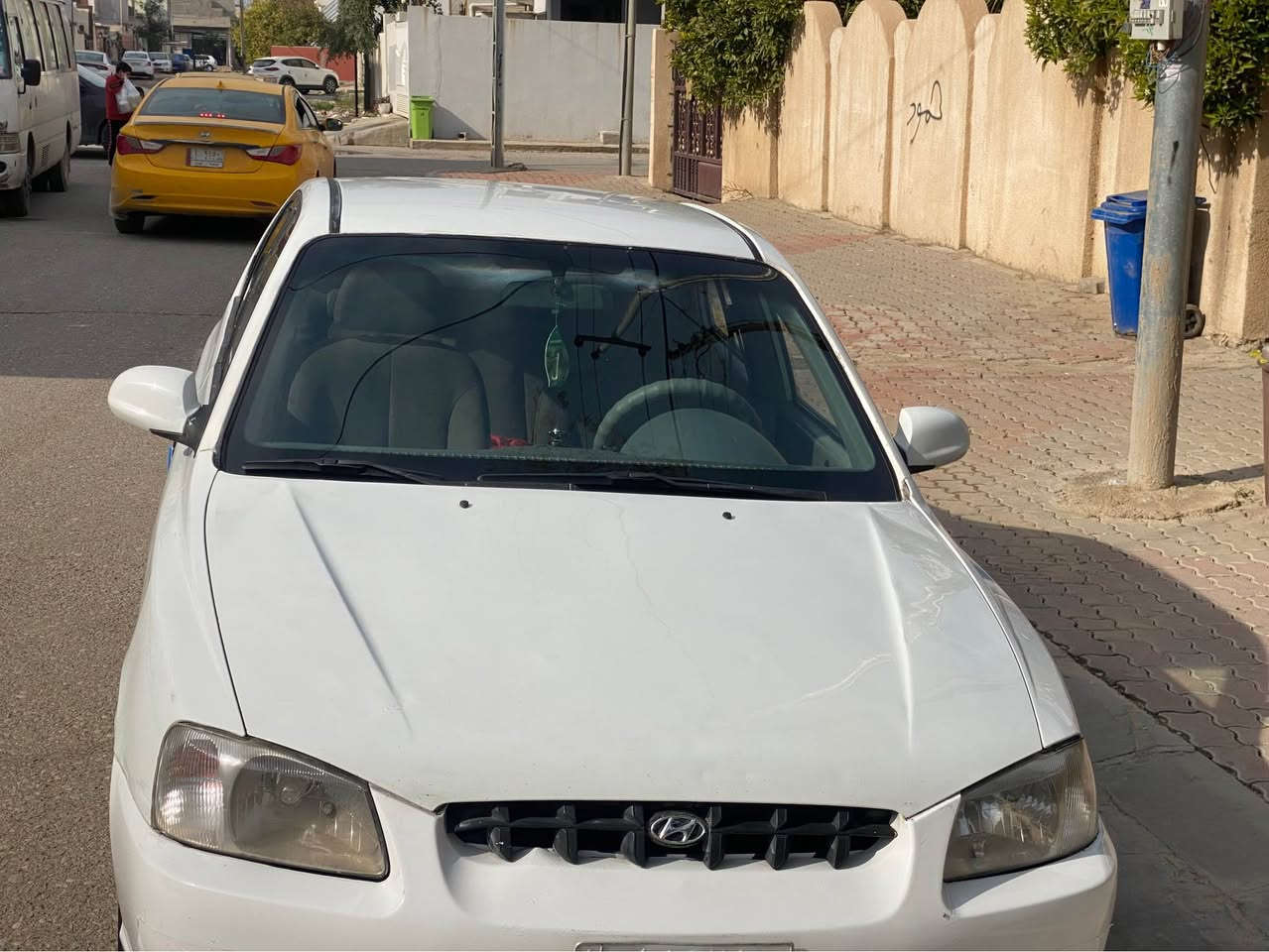 سلام عليكم 
اكسنت فيرنا موديل 2003 مشروع وطني 
تبريد تدفئة كهربائيات كير مكينة شرط 

بيهة اشويه صبغ بدون حادث قوي 
سعر 55 مجال بسيط بي 
مكان كركوك
*********** كركوك, العراق
