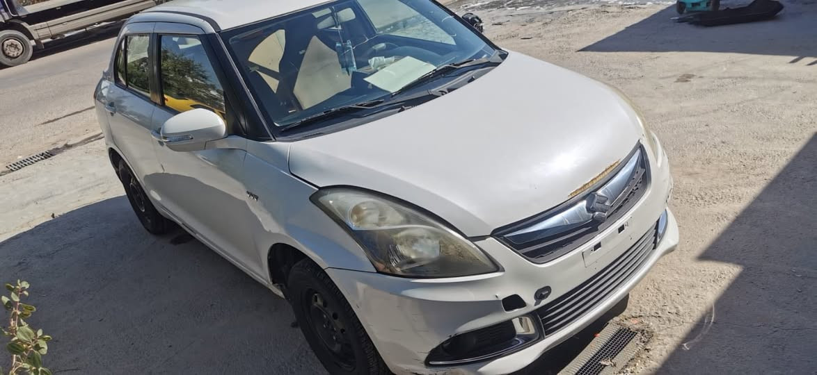 سلام عليكم للبيع 
سازوكي دزاير ٢٠١٧ 
طخات بيها ع وضعها كير مكينه تبريد 
مكفولات تخم تاير 
السعر بدون رقم ٦٠ اذا مرقمه ٨٠
بغداد الحريه 
مكلف بالنشر اتصال على رقم 
*********** مصطفى
