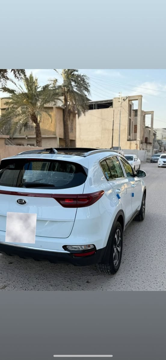 سلام عليكم سبورتج للبيع 
مديل 2021
رقم اربيل توى مجدد سنويه 
بيها ضربه خفيفه بل بند 
موتصفات بنرامه 
ويلكب 
حساسات خلفي امامي
شاشه كبيره
سياره نضيفه كلشش
مكاني بصره ابو الخصيب
سعرها 190 
***********
