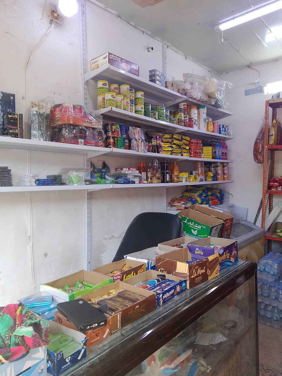 اسواق غذائية للبيع لعدم التفرغ مكان مميز جدا العلاوي مقابل حمام التميمي . شارع افران الوردة البيضاء.للاتصال ***********
