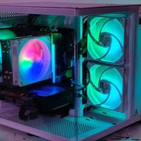 كيس ابيض للبيع 🤍 تشغل كلشي كيمنك العاب ورندرة ومونتاج وشغل المواصفات :...